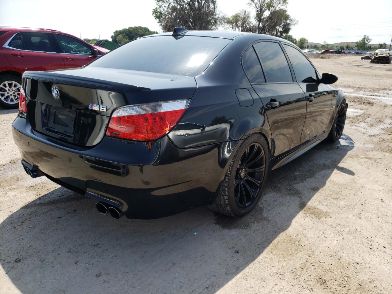 Photo 4 from auction – 2006 BMW M5 with VIN WBSNB93506B583543