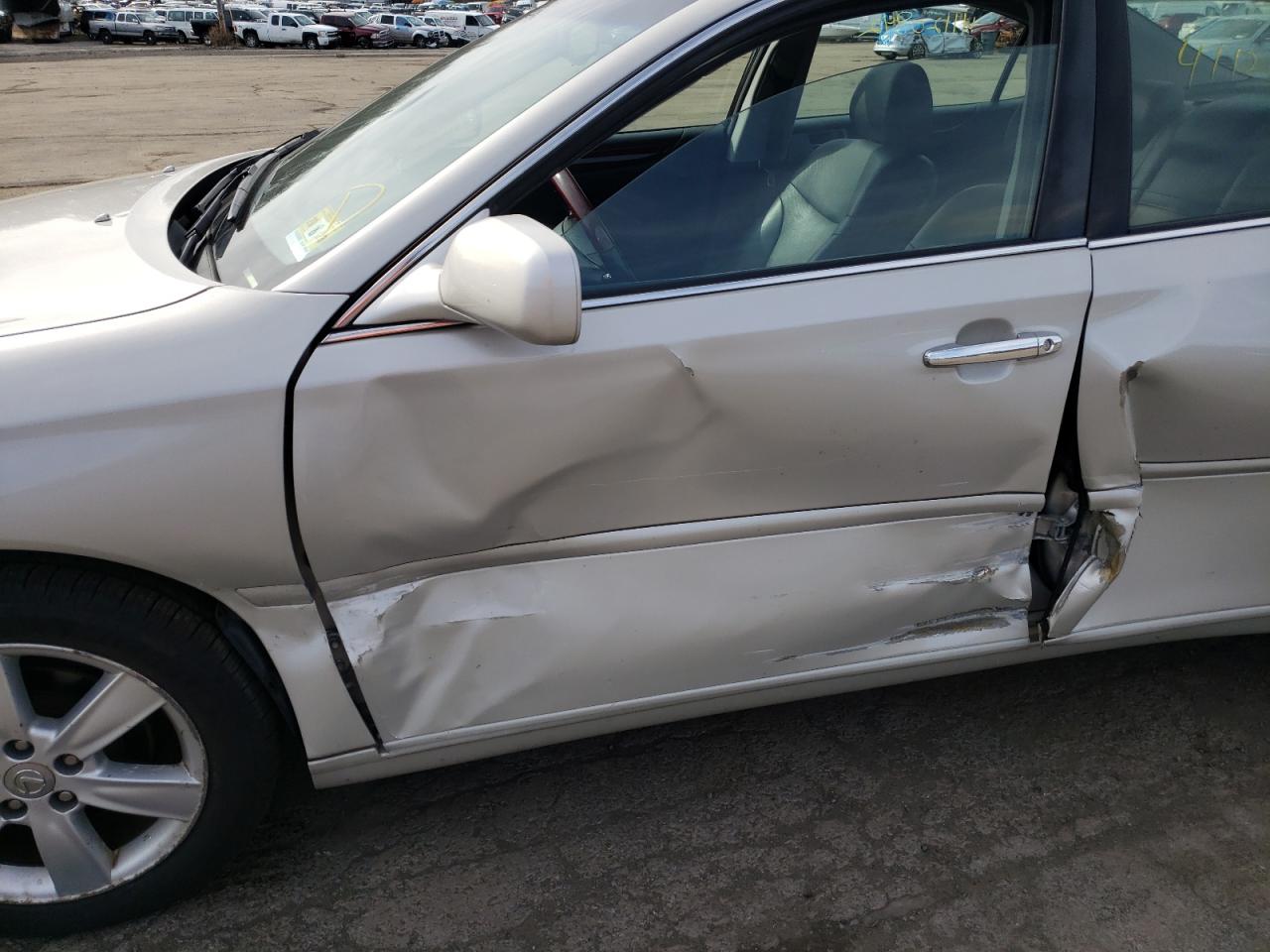 Photo 9 from auction – 2005 LEXUS ES 330 with VIN JTHBA30G855126555