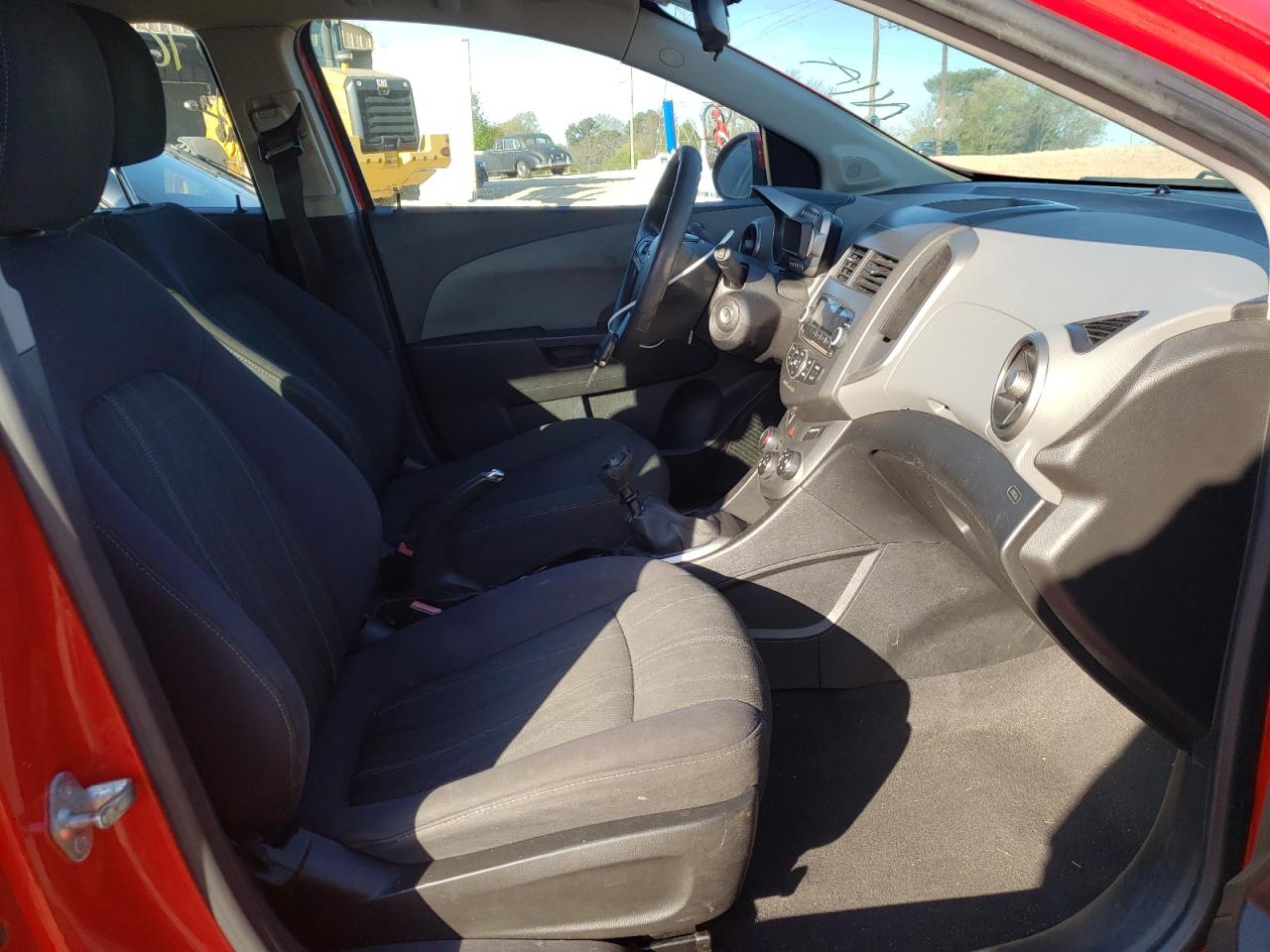 Photo 5 from auction – 2012 CHEVROLET SONIC LT with VIN 1G1JD6SH6C4133916