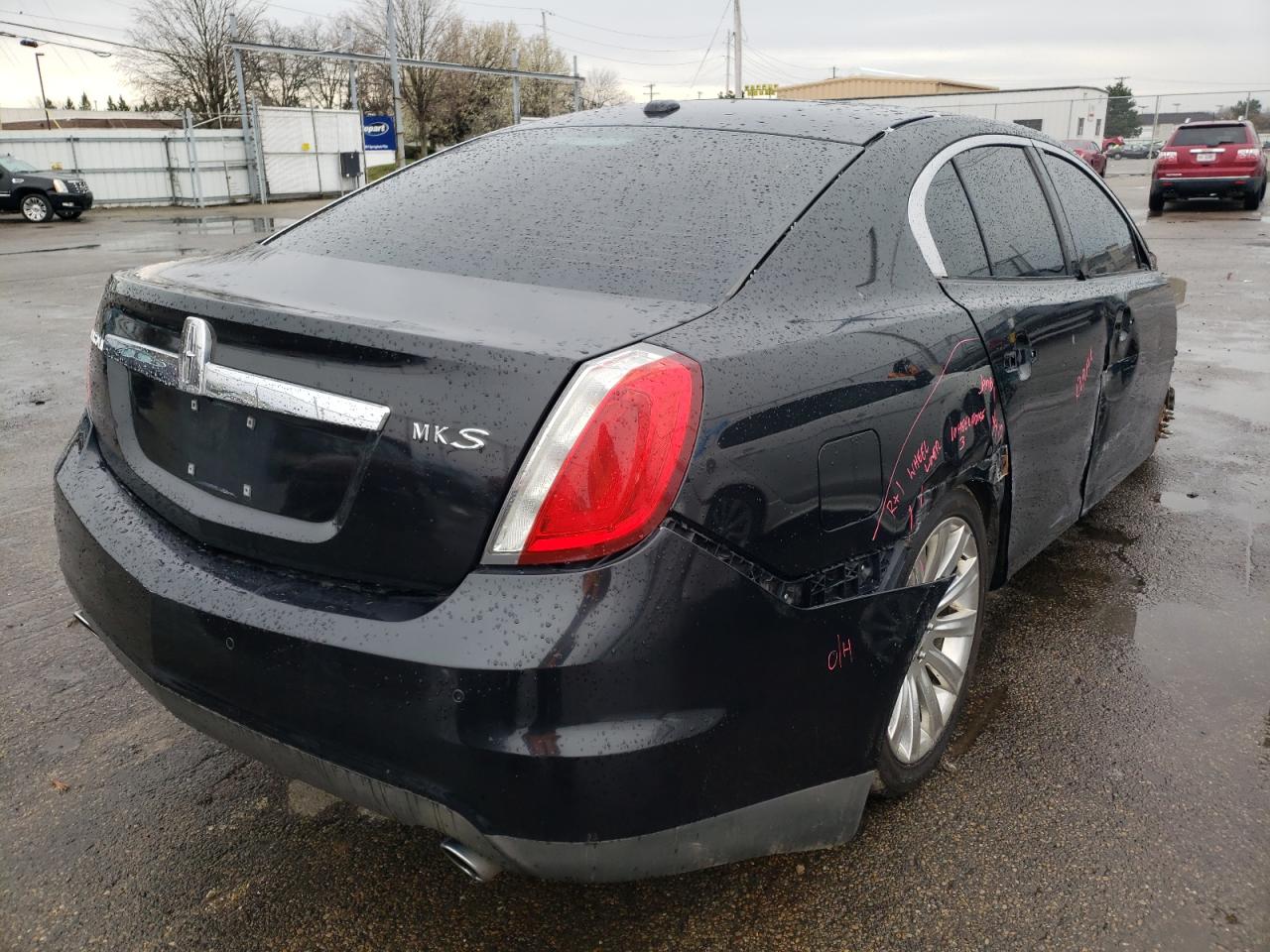 Photo 4 from auction – 2011 LINCOLN MKS with VIN 1LNHL9DR0BG602958