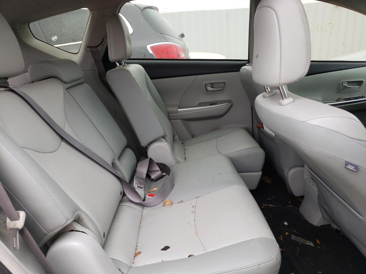 Photo 6 from auction – 2012 TOYOTA PRIUS V with VIN JTDZN3EU5C3149769
