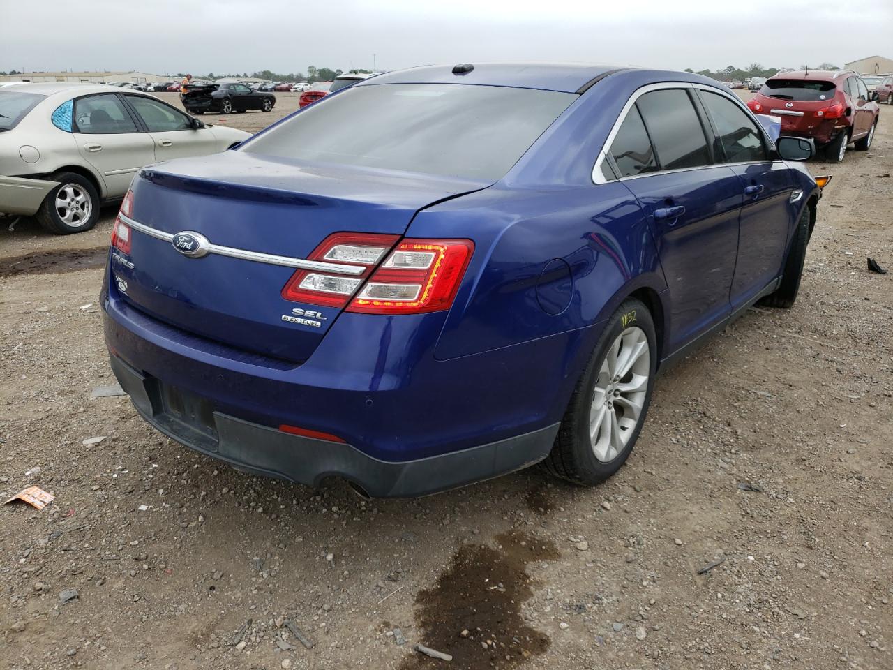 Photo 4 from auction – 2013 FORD TAURUS SEL with VIN 1FAHP2E8XDG221259