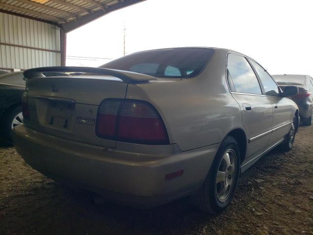 Photo 4 from auction – 1997 HONDA ACCORD with VIN 1HGCD560XVA214146