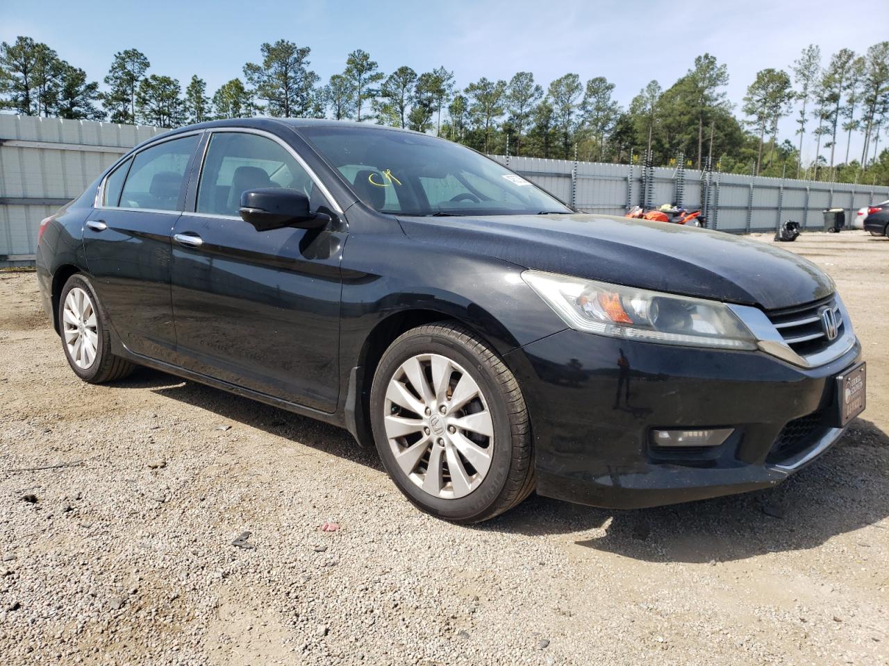 Photo 1 from auction – 2015 HONDA ACCORD EXL with VIN 1HGCR2F86FA161209