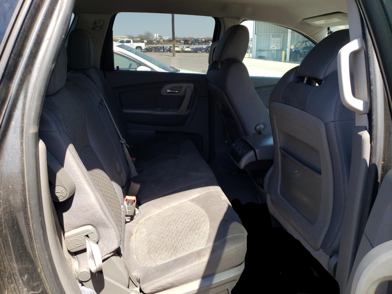 Photo 6 from auction – 2011 CHEVROLET TRAVERSE L with VIN 1GNKREEDXBJ268615