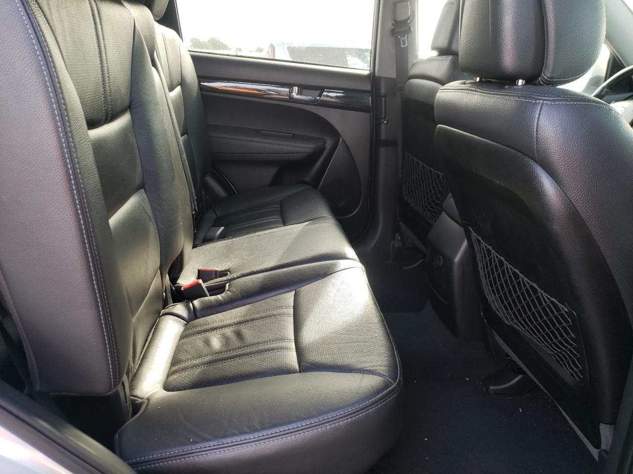 Photo 6 from auction – 2012 KIA SORENTO SX with VIN 5XYKW4A23CG300192