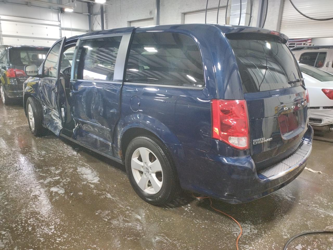 Photo 3 from auction – 2013 DODGE GRAND CARA with VIN 2C4RDGBG0DR634516