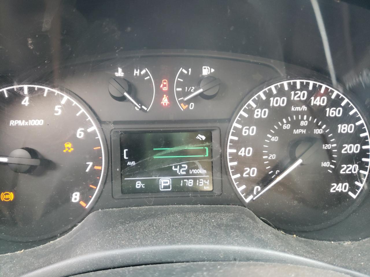 Photo 8 from auction – 2013 NISSAN SENTRA S with VIN 3N1AB7AP2DL731804