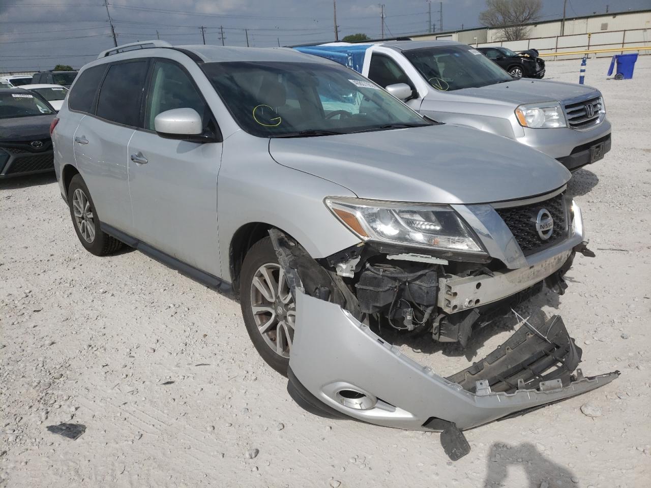NISSAN PATHFINDER 2014 with VIN 5N1AR2MN8EC625582 - Photo from auction