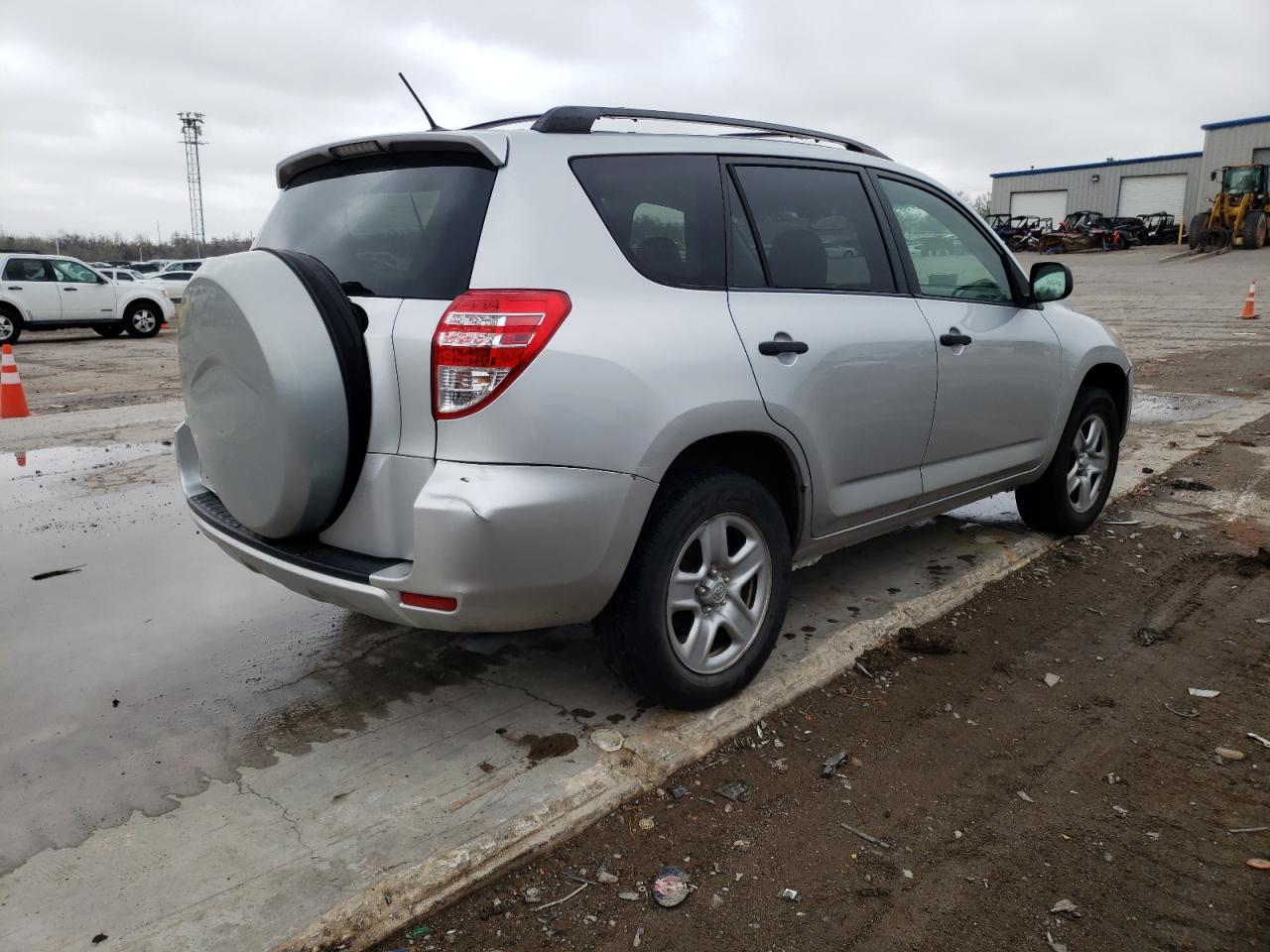 Photo 4 from auction – 2010 TOYOTA RAV4 with VIN JTMZF4DV4AD020670