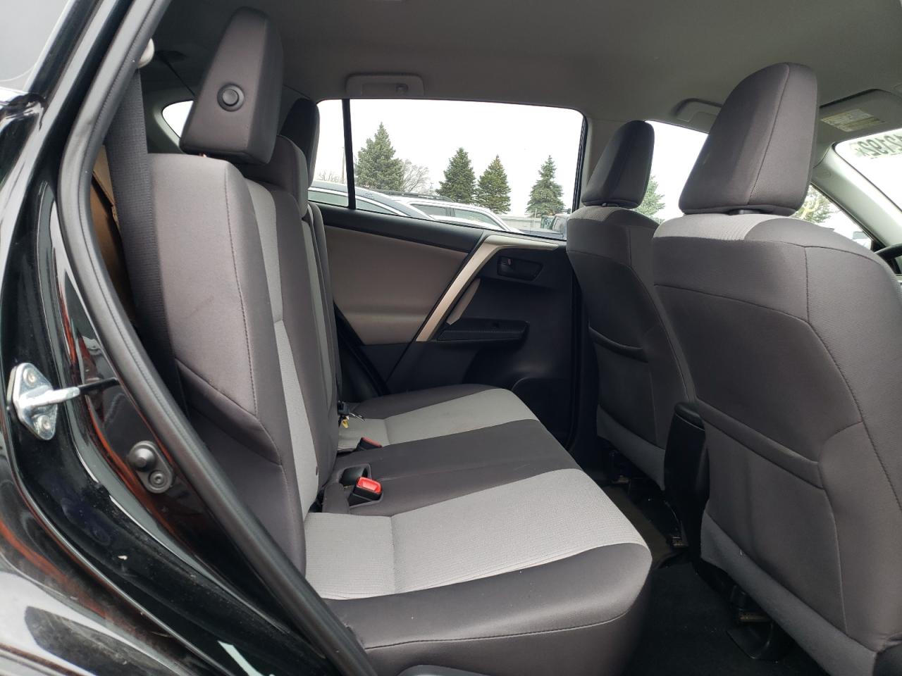 Photo 6 from auction – 2014 TOYOTA RAV4 LE with VIN 2T3ZFREV4EW120000