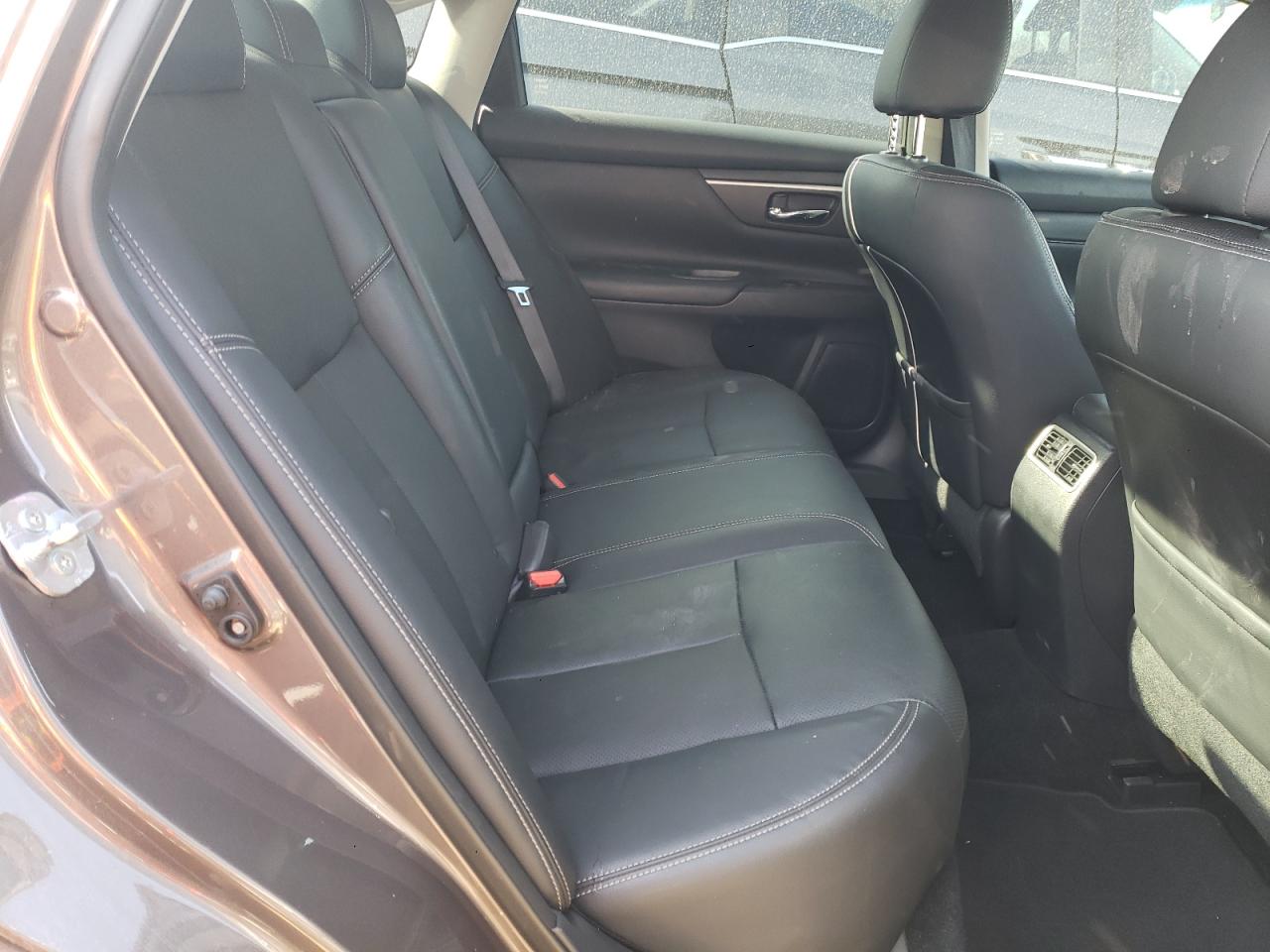 Photo 6 from auction – 2017 NISSAN ALTIMA 2.5 with VIN 1N4AL3AP1HC129874
