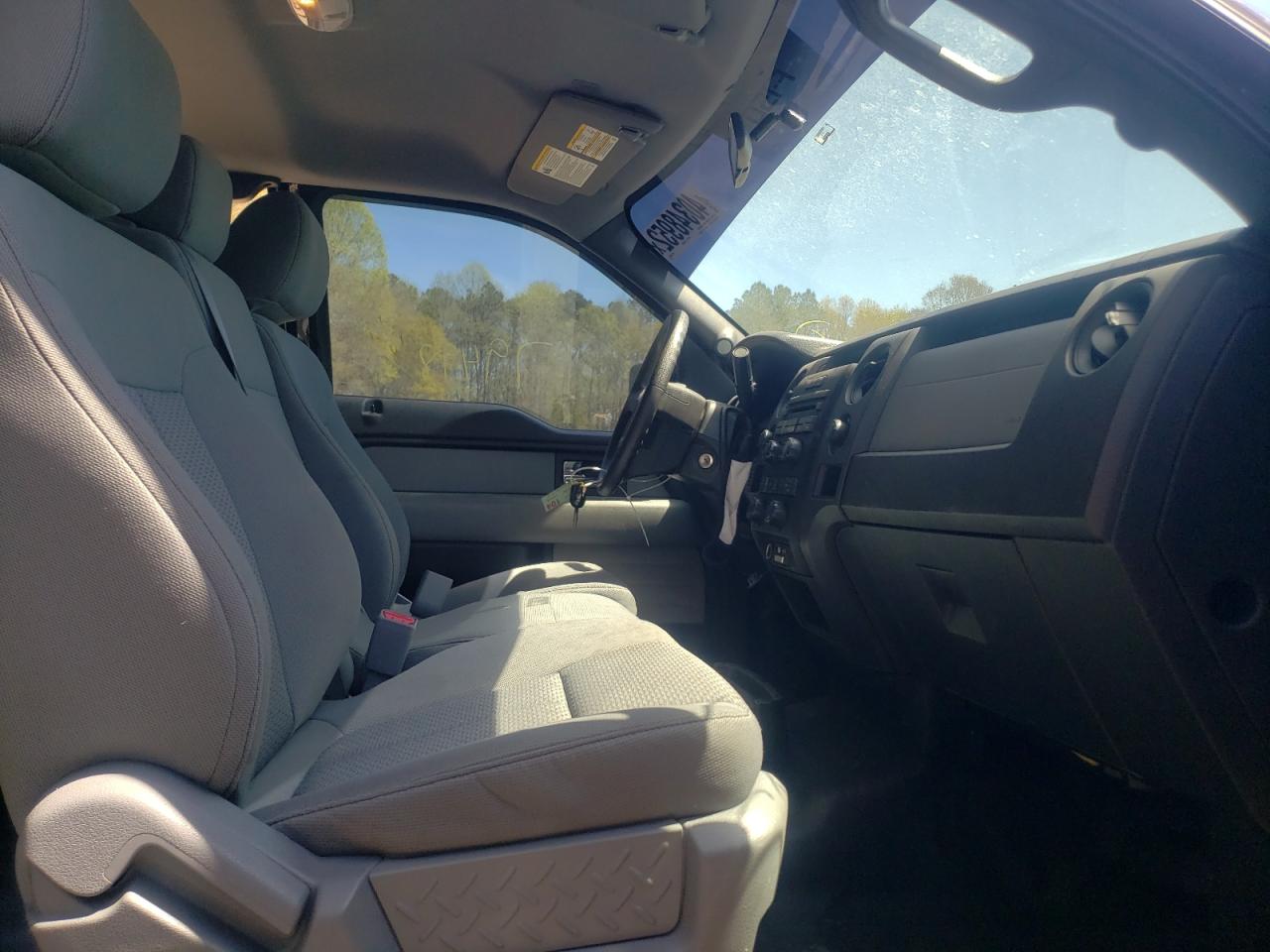 Photo 5 from auction – 2013 FORD F150 SUPER with VIN 1FTFX1EF7DFA09810