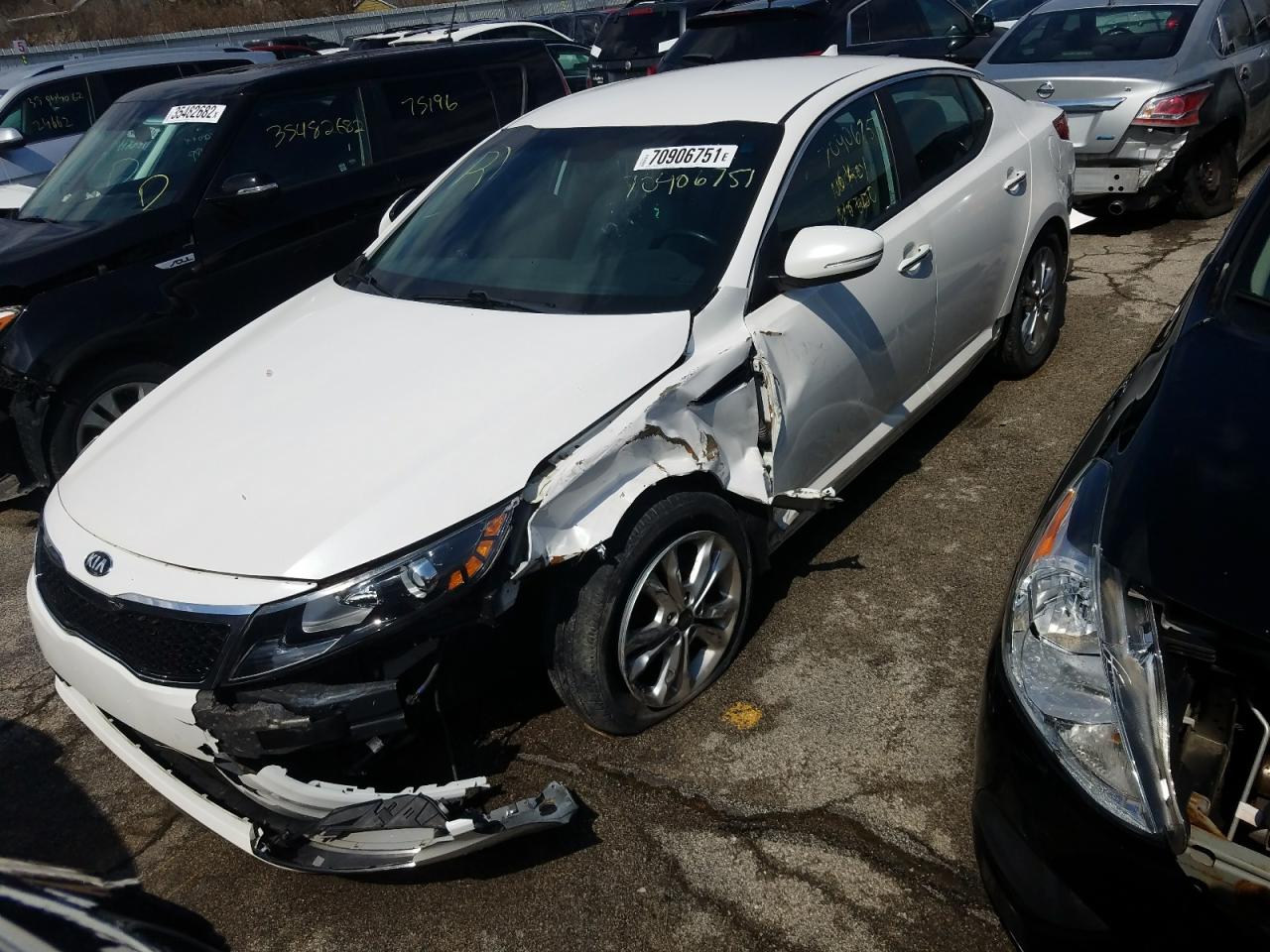 Photo 2 from auction – 2011 KIA OPTIMA EX with VIN KNAGN4A76B5076618
