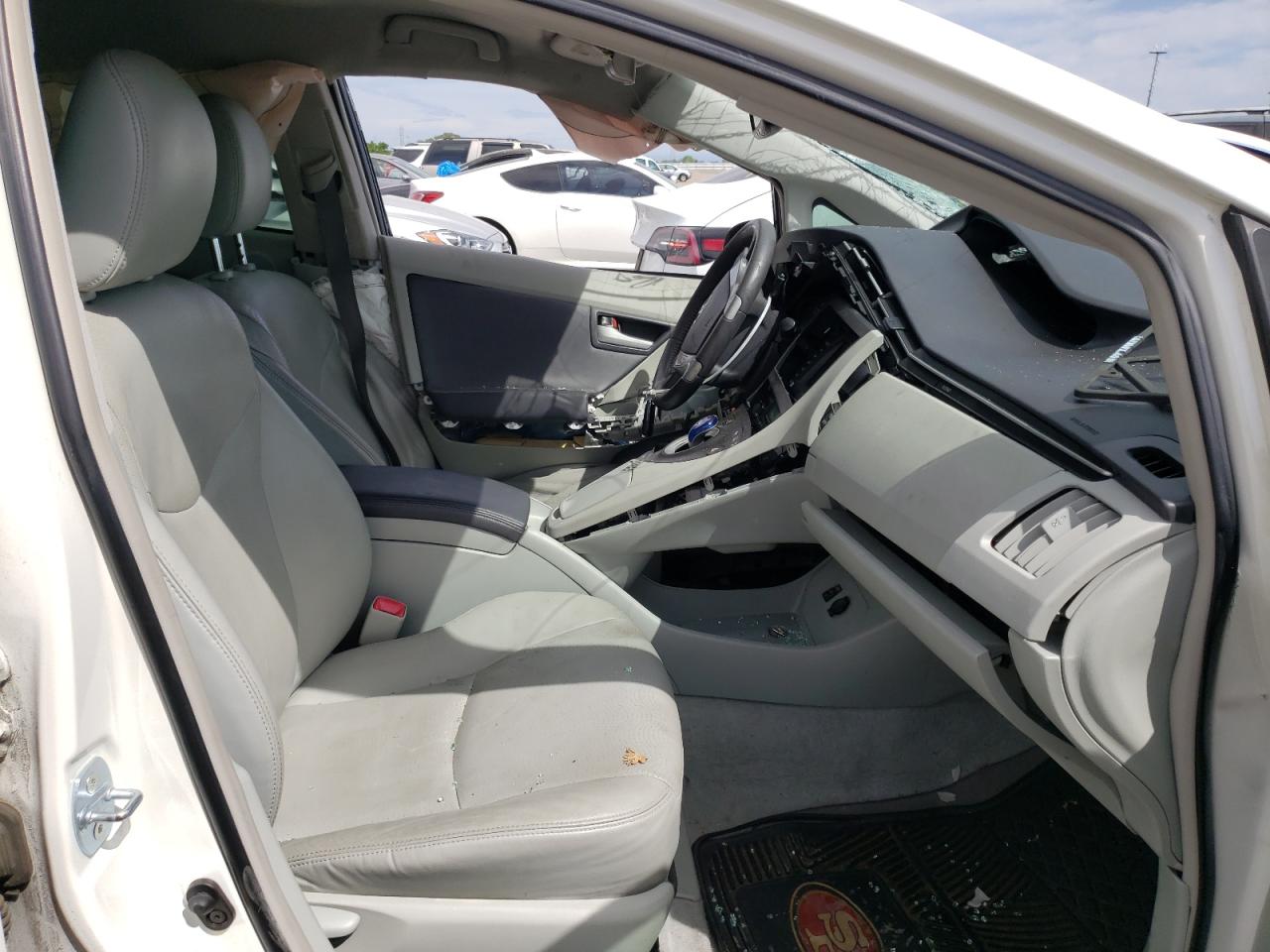 Photo 5 from auction – 2011 TOYOTA PRIUS with VIN JTDKN3DU1B1337959