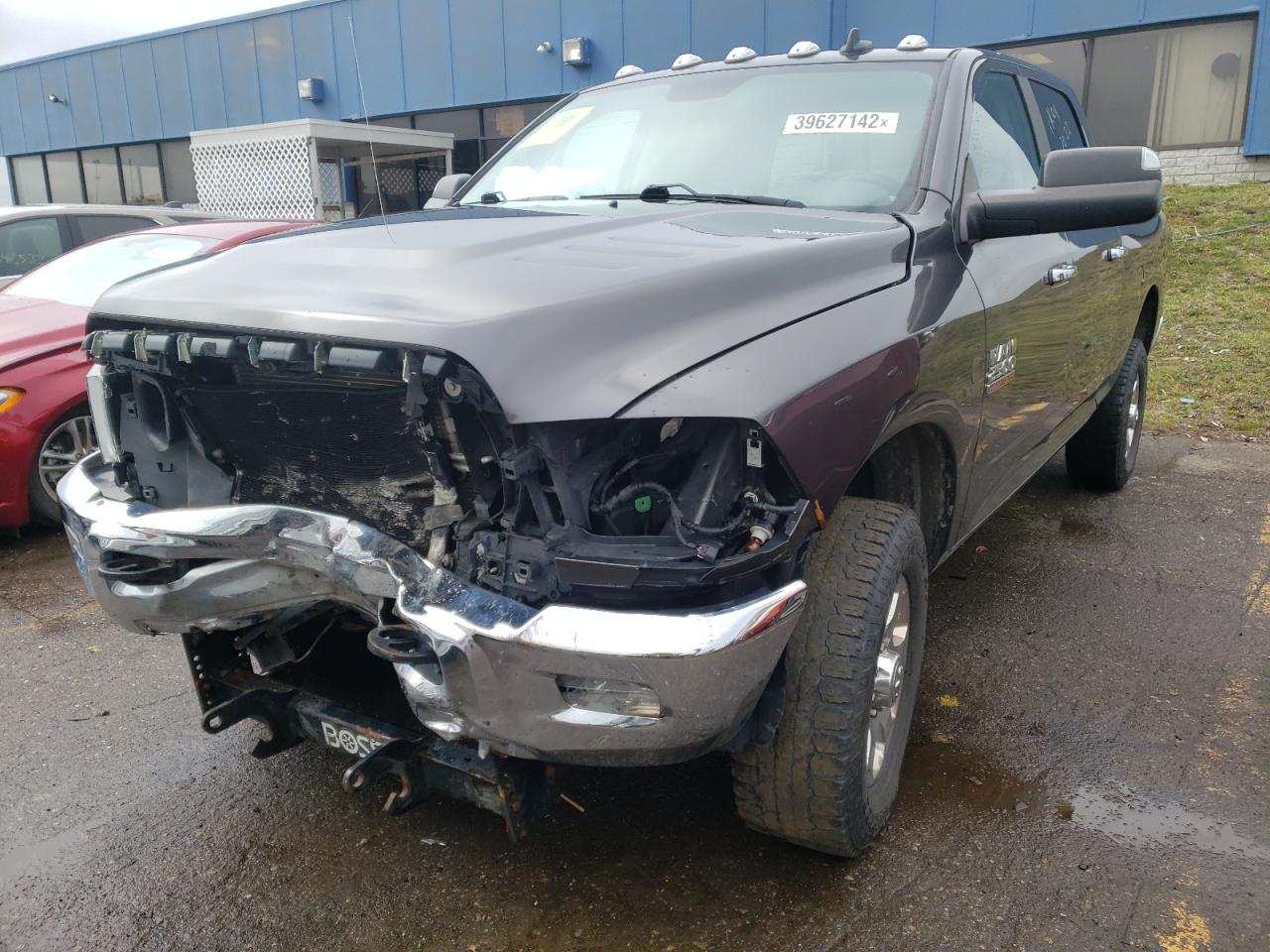 Photo 2 from auction – 2018 RAM 2500 SLT with VIN 3C6UR5DL0JG237696