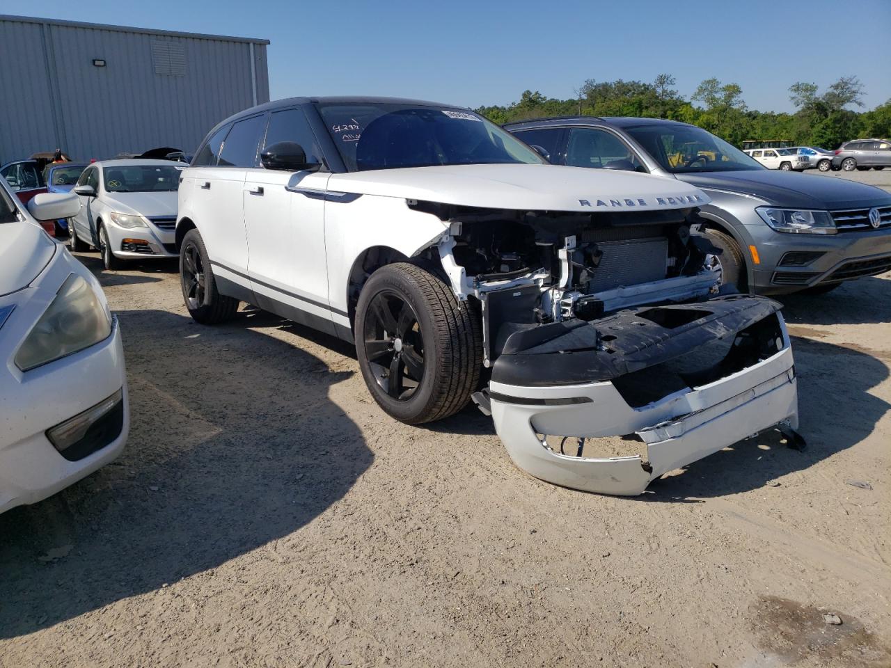 LAND ROVER RANGE ROVE 2018 with VIN SALYB2RN6JA727932 - Photo from auction