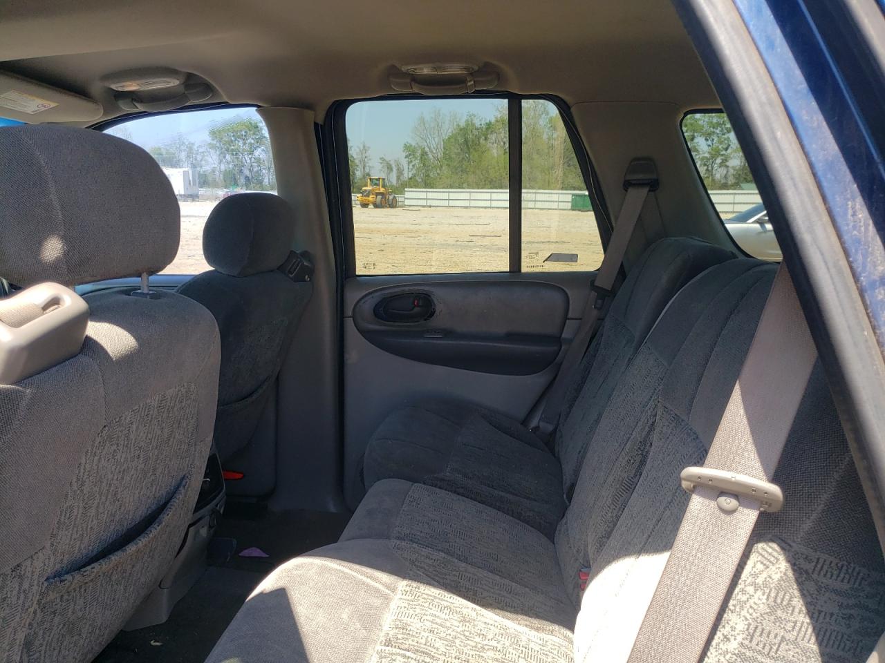 Photo 6 from auction – 2002 CHEVROLET TRAILBLAZE with VIN 1GNDS13S022502083