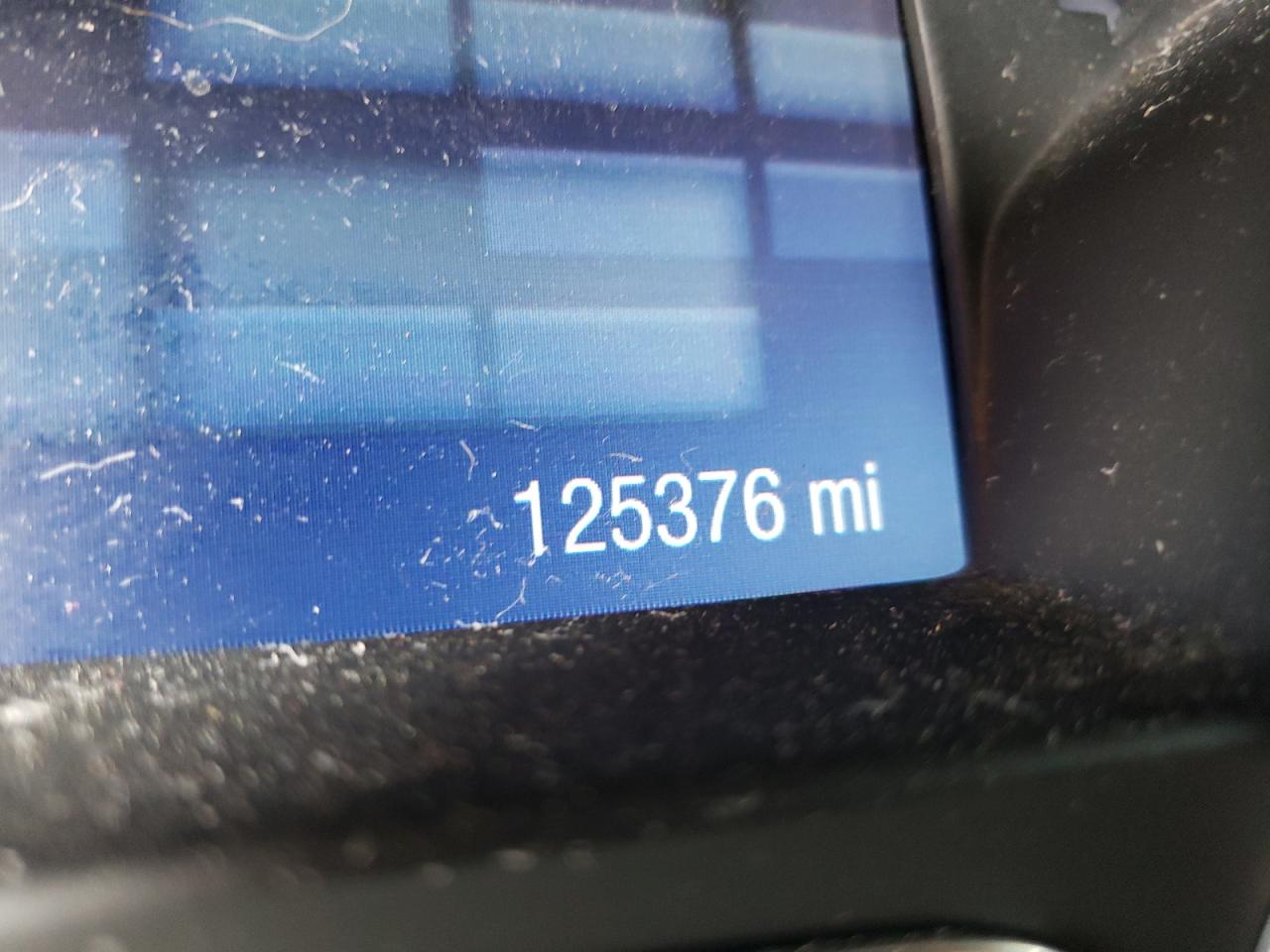 Foto 8 de la subasta – 2014 FORD FOCUS SE con VIN 1FADP3K28EL153783