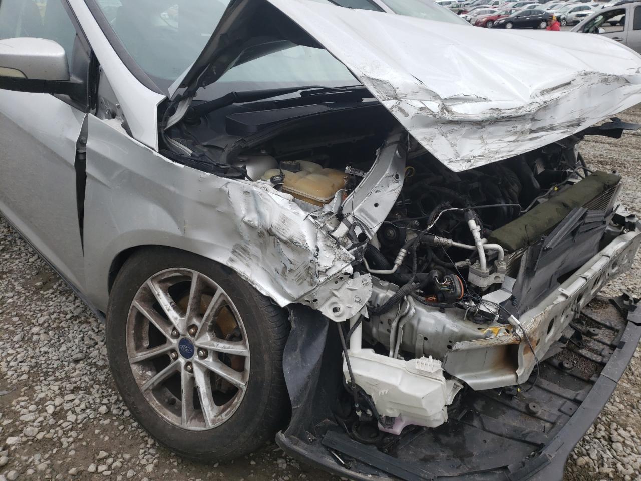 Photo 9 from auction – 2015 FORD FOCUS SE with VIN 1FADP3K22FL224039