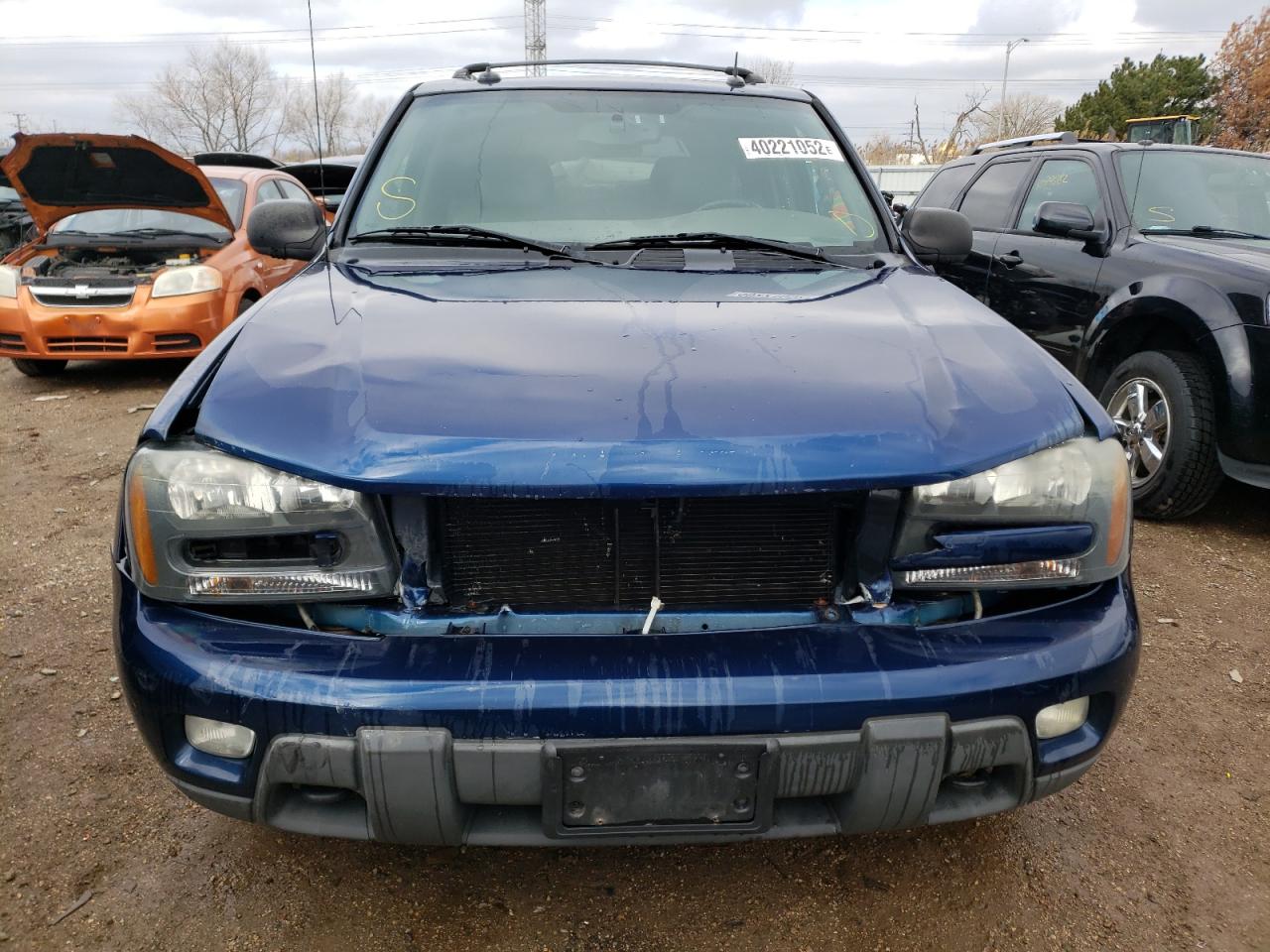 Photo 9 from auction – 2004 CHEVROLET TRAILBLAZE with VIN 1GNDT13S142343753