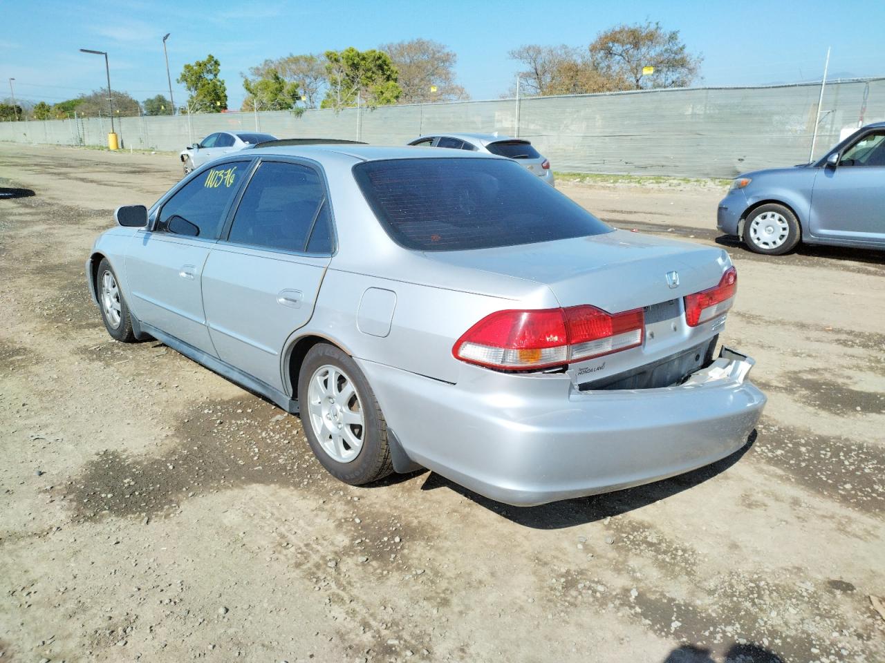 Photo 3 from auction – 2002 HONDA ACCORD with VIN 1HGCG56772A165892
