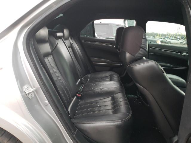 Photo 6 from auction – 2018 CHRYSLER 300 S with VIN 2C3CCABG2JH214428