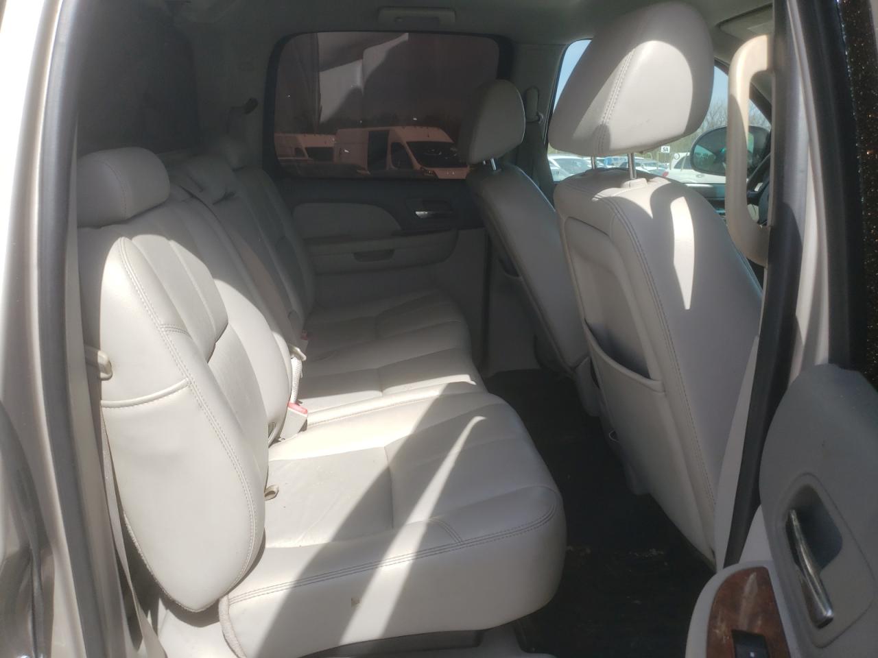 Photo 6 from auction – 2007 CHEVROLET AVALANCHE with VIN 3GNFK12387G139873