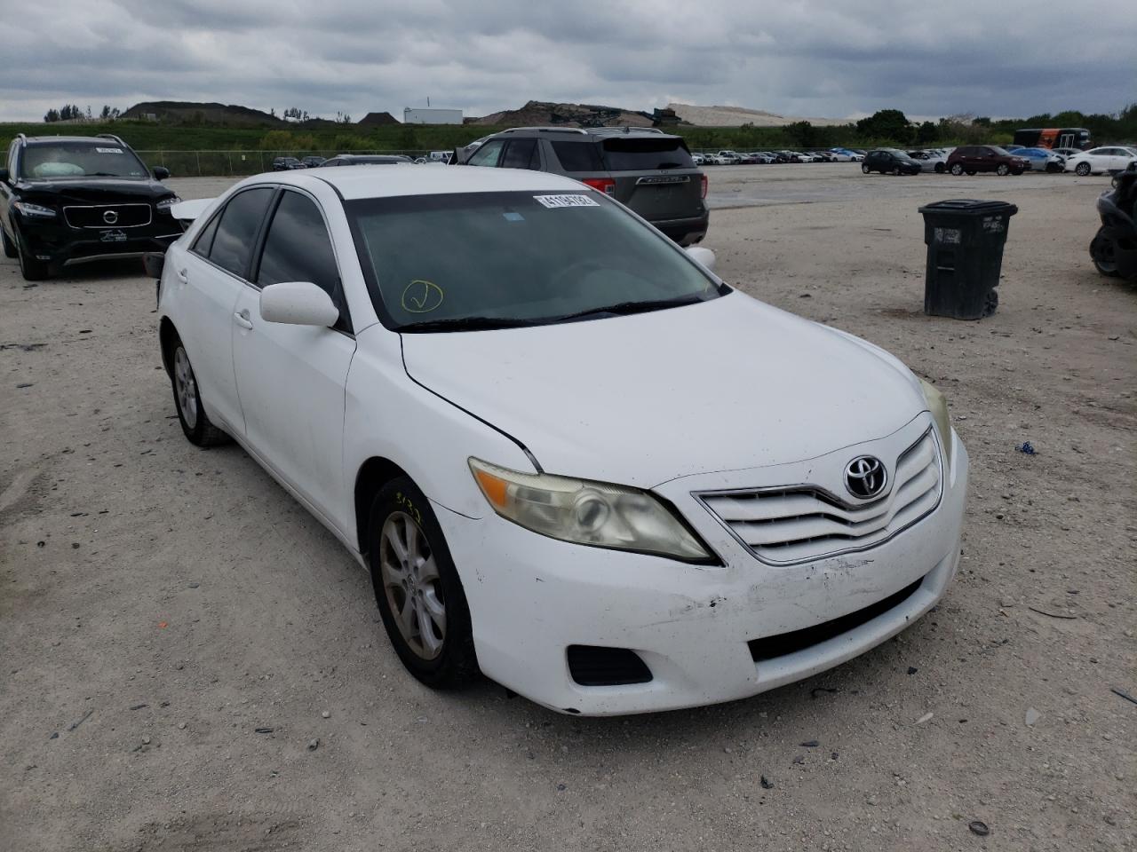 TOYOTA CAMRY BASE 2011 with VIN 4T1BF3EK8BU755018 - Photo from auction