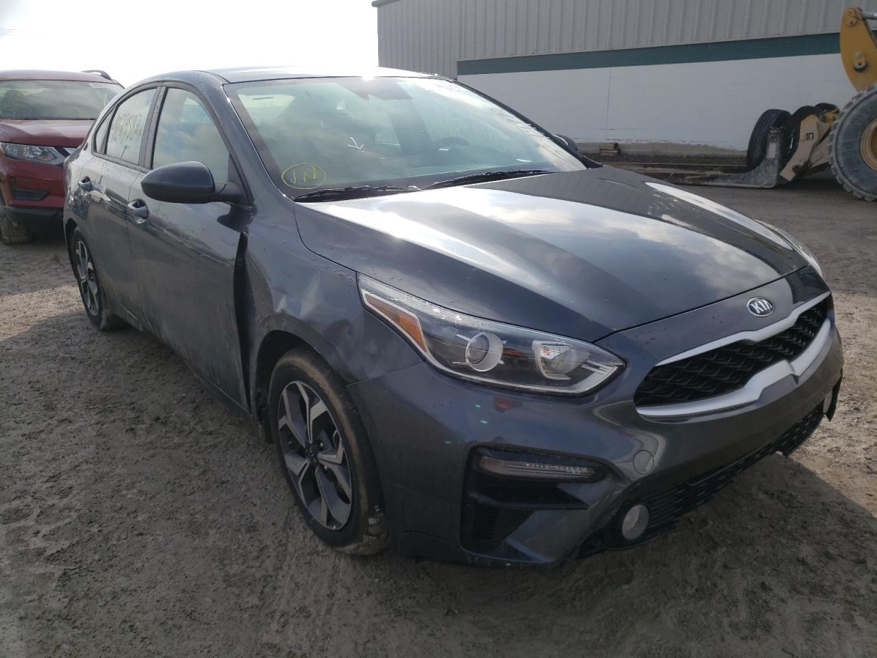 KIA FORTE FE 2020 with VIN 3KPF24AD9LE142632 - Photo from auction