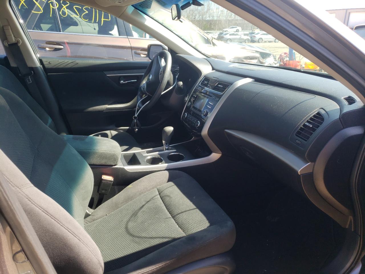 Photo 5 from auction – 2015 NISSAN ALTIMA 2.5 with VIN 1N4AL3AP4FN336812