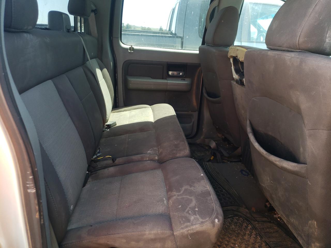 Photo 6 from auction – 2006 FORD F150 SUPER with VIN 1FTRW12W16FB38097