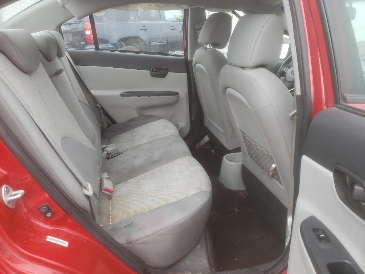 Photo 6 from auction – 2011 HYUNDAI ACCENT GLS with VIN KMHCN4AC9BU615202