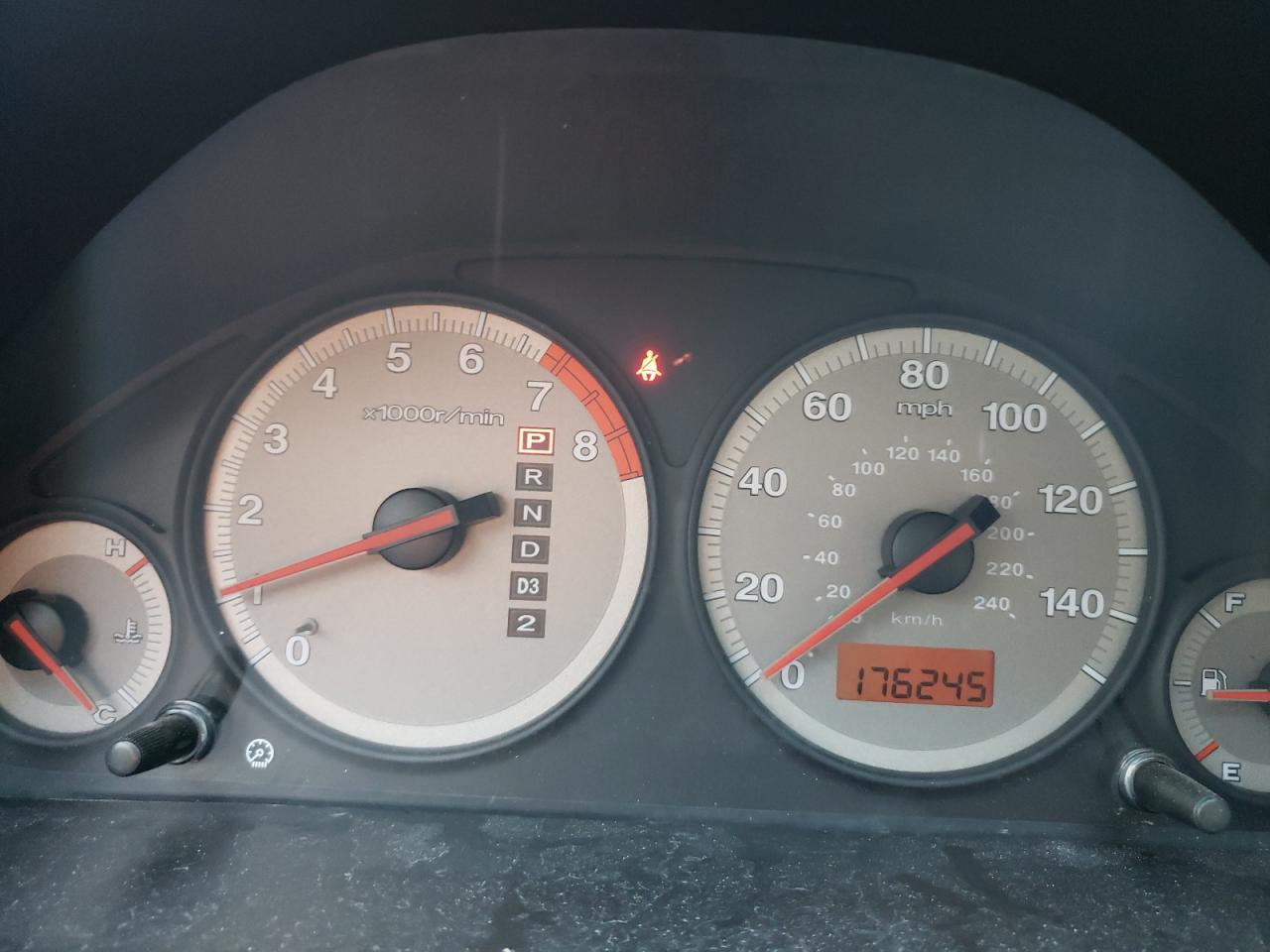 Photo 8 from auction – 2001 HONDA CIVIC LX with VIN 1HGEM22511L046047