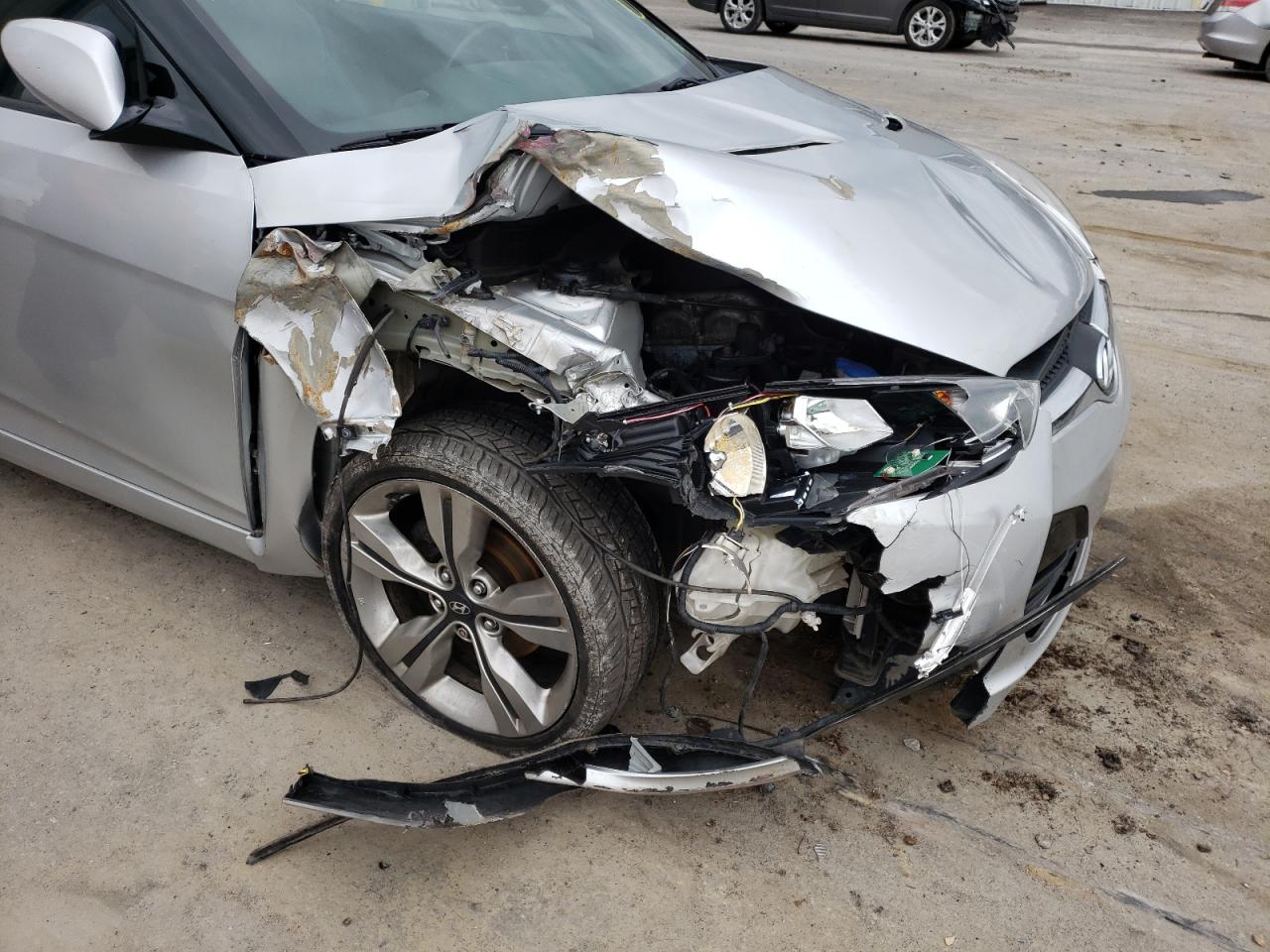Photo 9 from auction – 2012 HYUNDAI VELOSTER with VIN KMHTC6AD5CU079165