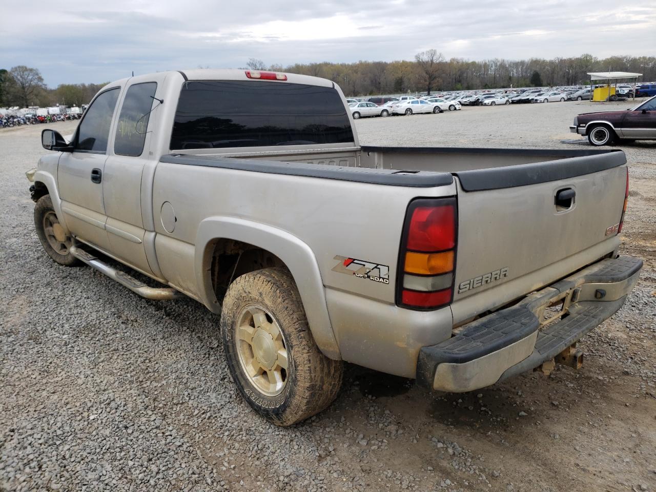 Photo 3 from auction – 2005 GMC NEW SIERRA with VIN 1GTEK19B95E340980