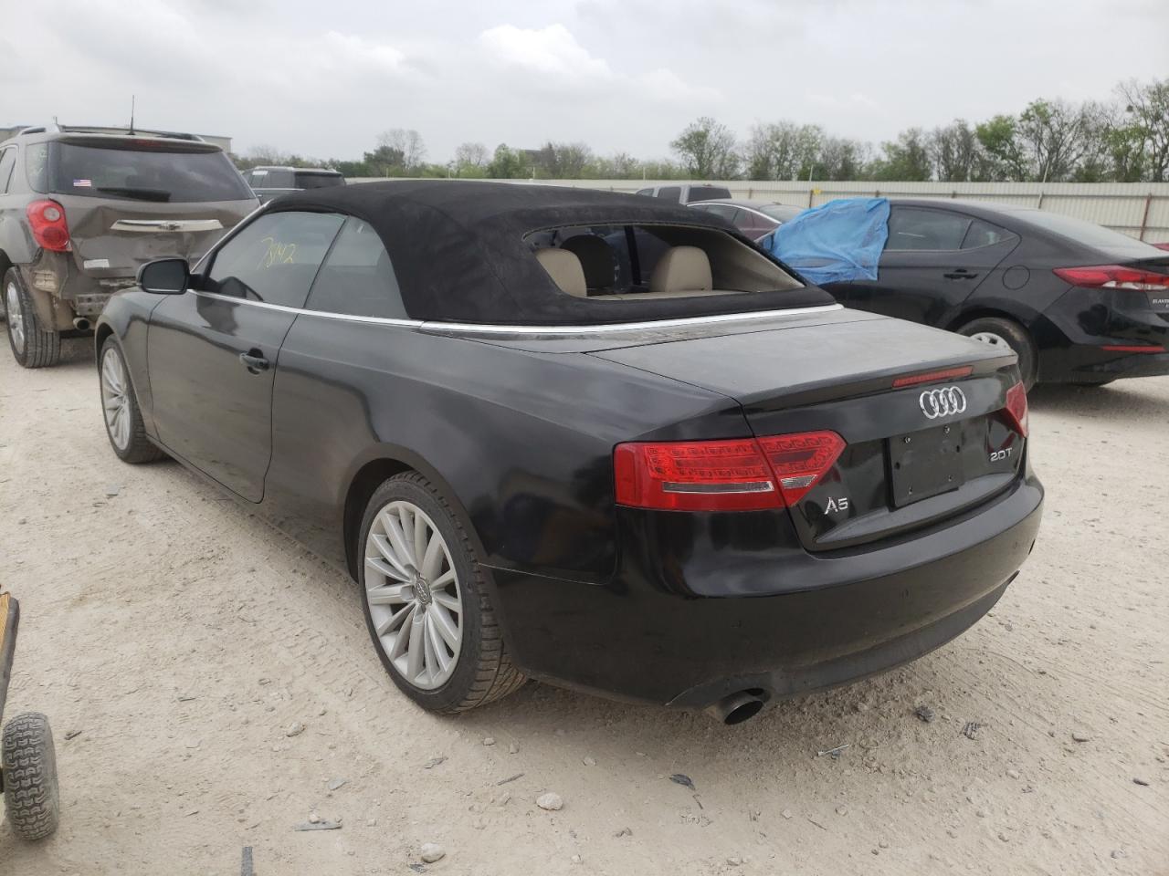 Foto 3 de la subasta – 2011 AUDI A5 PREMIUM con VIN WAUJFAFH8BN004905