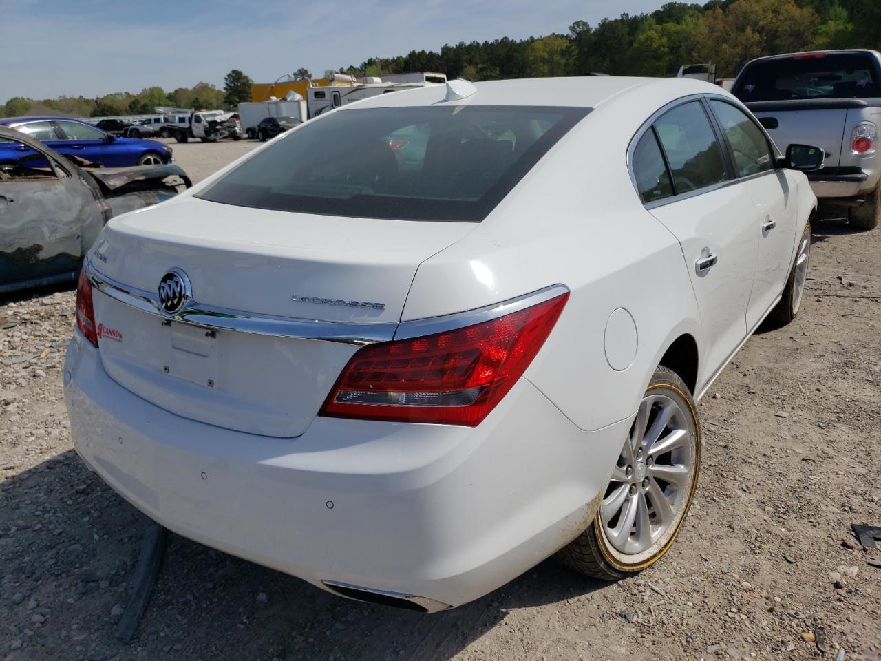 Photo 4 from auction – 2016 BUICK LACROSSE with VIN 1G4GB5G39GF259255