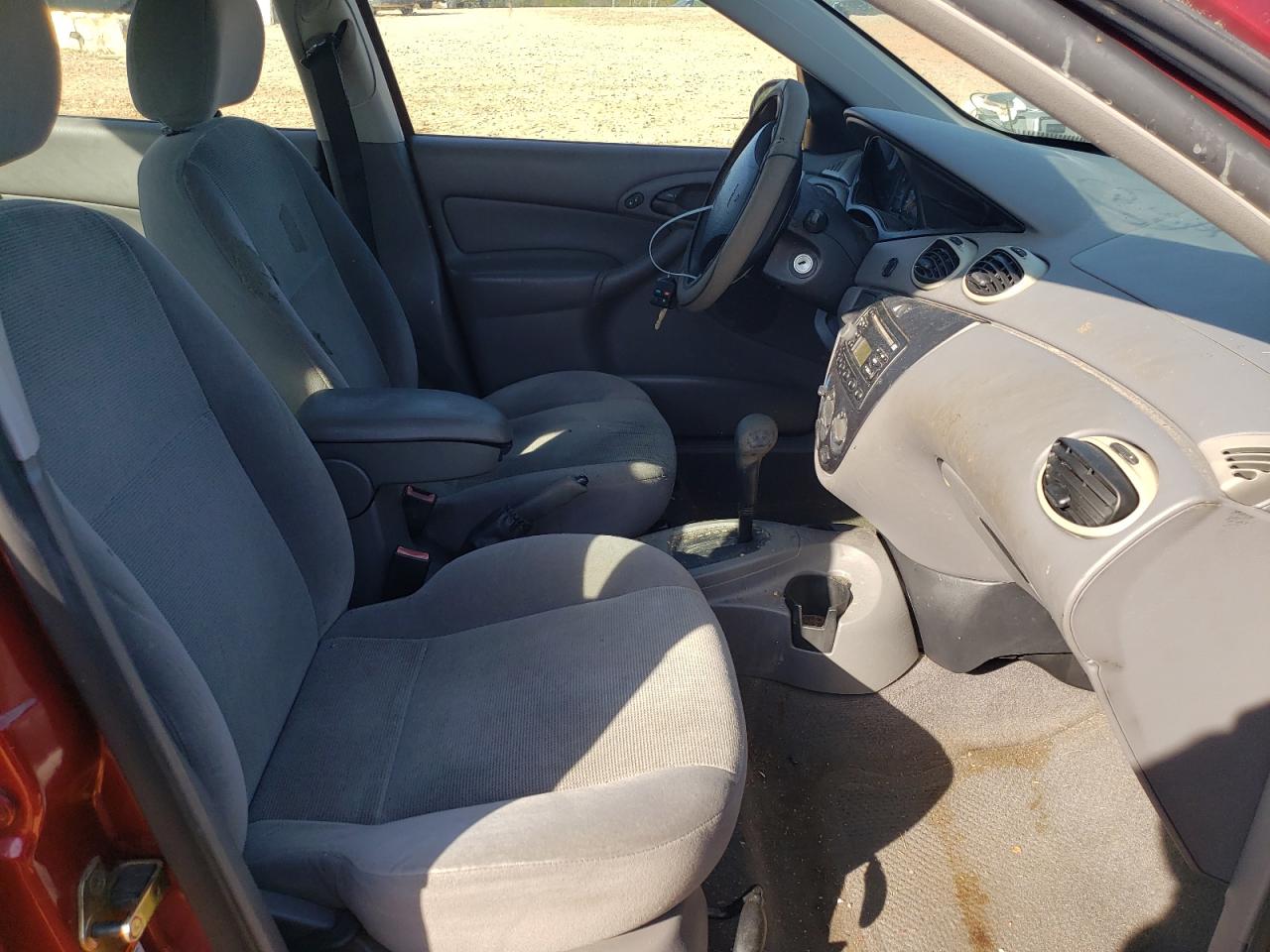 Photo 5 from auction – 2002 FORD FOCUS SE with VIN 1FAHP34332W238712