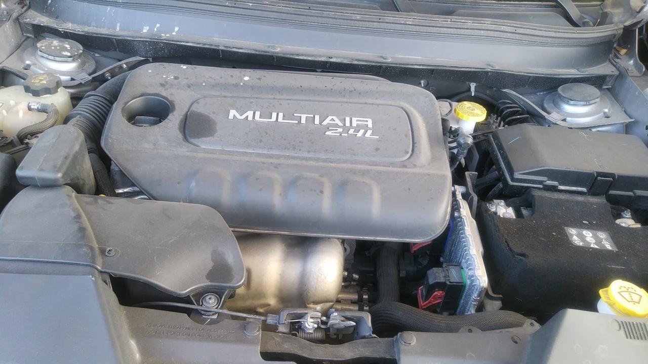 Photo 7 from auction – 2018 JEEP CHEROKEE L with VIN 1C4PJLCB1JD518199