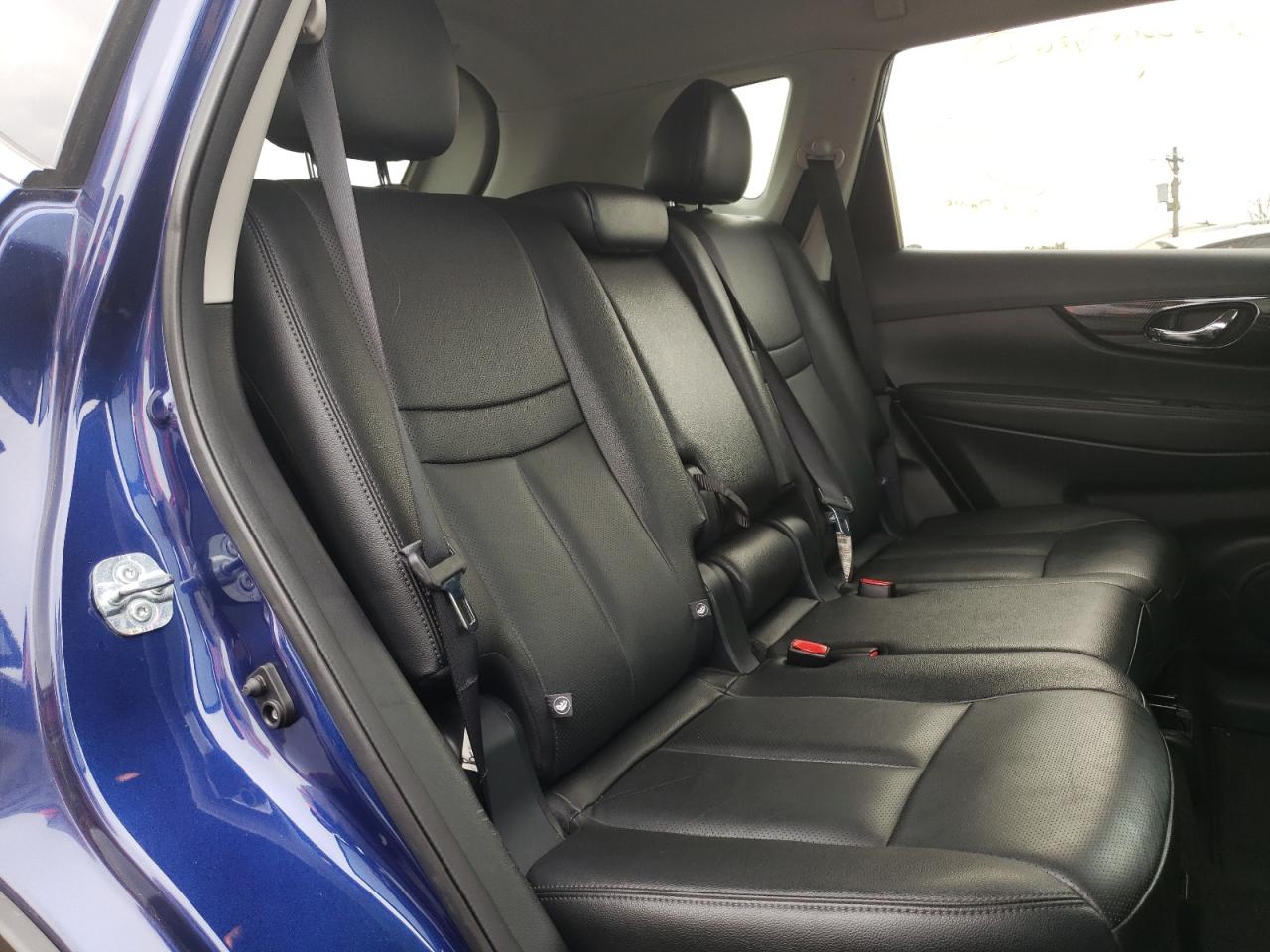 Photo 6 from auction – 2017 NISSAN ROGUE SV with VIN 5N1AT2MV2HC736361