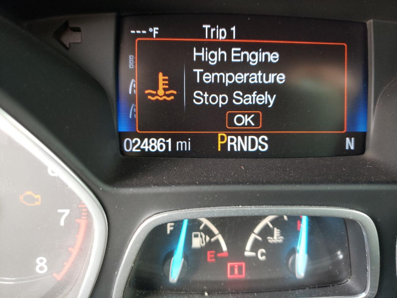 Photo 8 from auction – 2017 FORD ESCAPE SE with VIN 1FMCU0GD3HUC60208