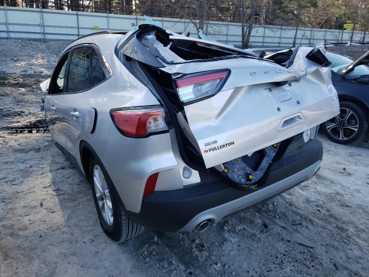 Photo 3 from auction – 2020 FORD ESCAPE with VIN 1FMCU9G62LUB37546