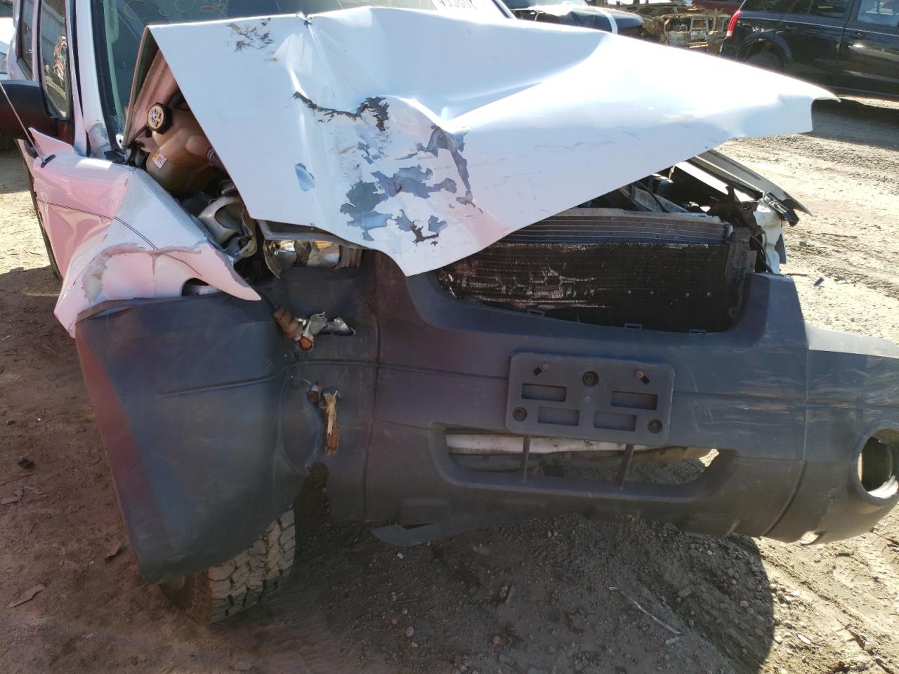 Photo 9 from auction – 2003 FORD ESCAPE XLT with VIN 1FMYU03193KC04084