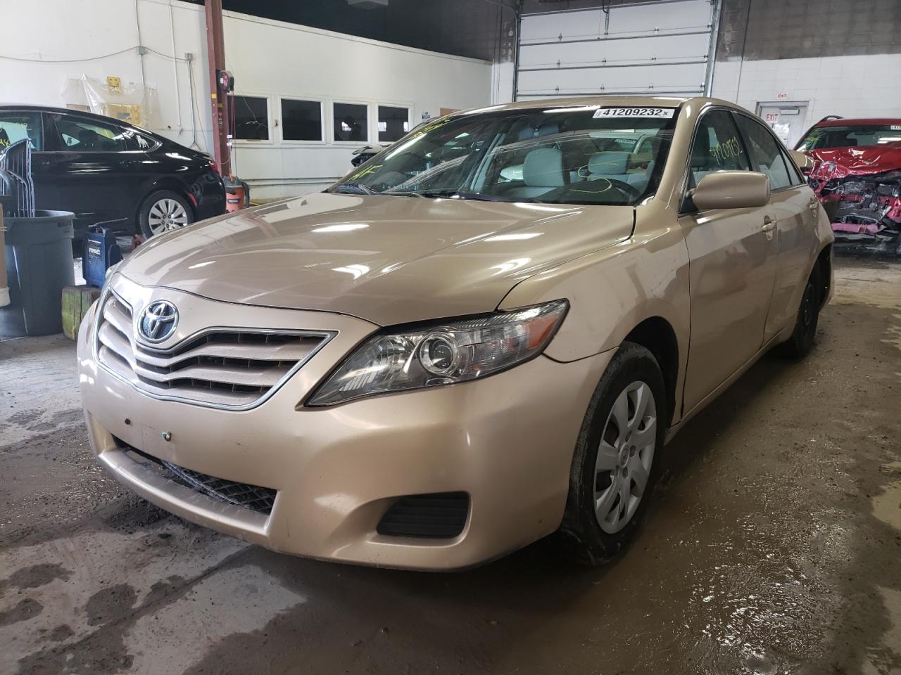 Photo 2 from auction – 2010 TOYOTA CAMRY BASE with VIN 4T4BF3EKXAR008363