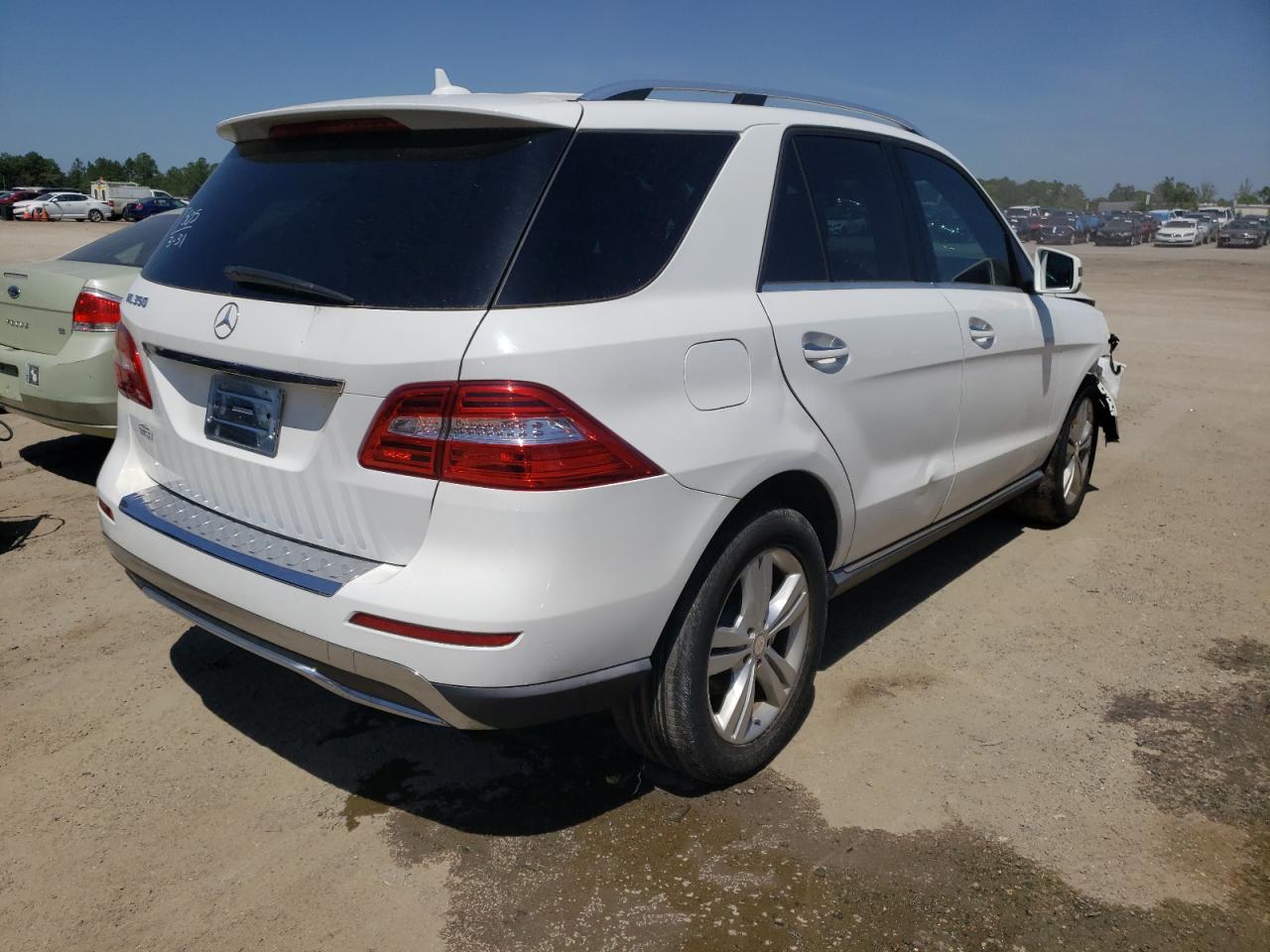 Photo 4 from auction – 2015 MERCEDES-BENZ ML 350 with VIN 4JGDA5JB2FA454311