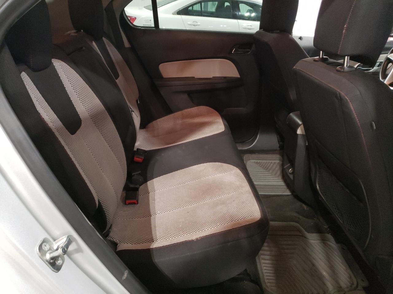 Photo 6 from auction – 2015 CHEVROLET EQUINOX LT with VIN 2GNFLFEK0F6290438
