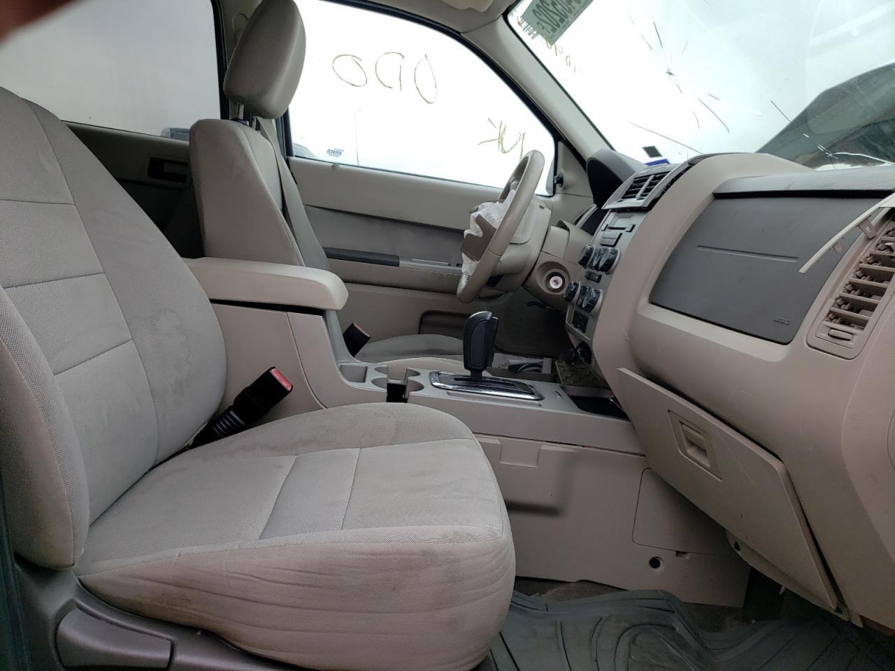 Photo 5 from auction – 2010 FORD ESCAPE XLT with VIN 1FMCU0DGXAKC74008