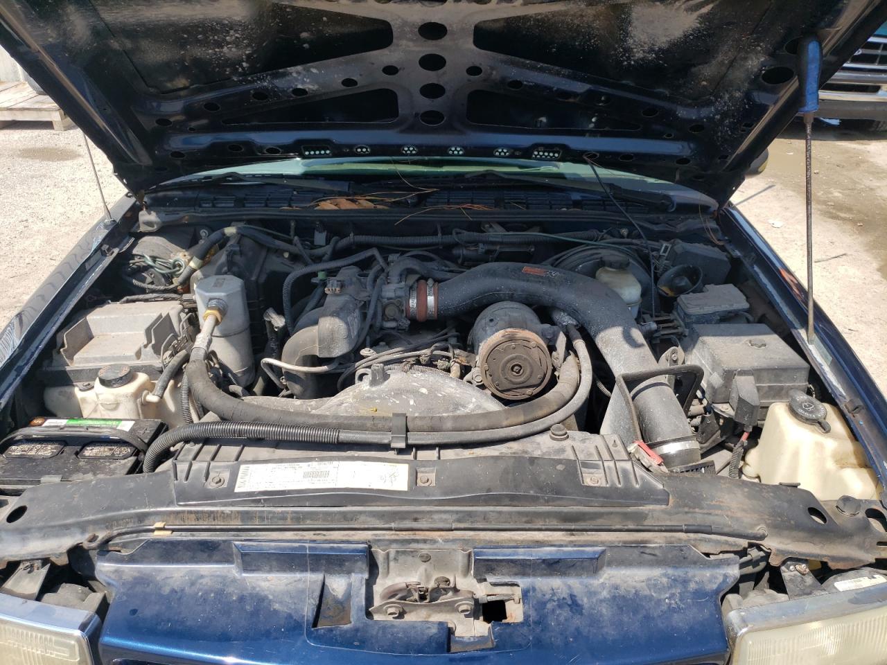 Photo 7 from auction – 2000 CHEVROLET S TRUCK with VIN 1GCCS1955Y8304840