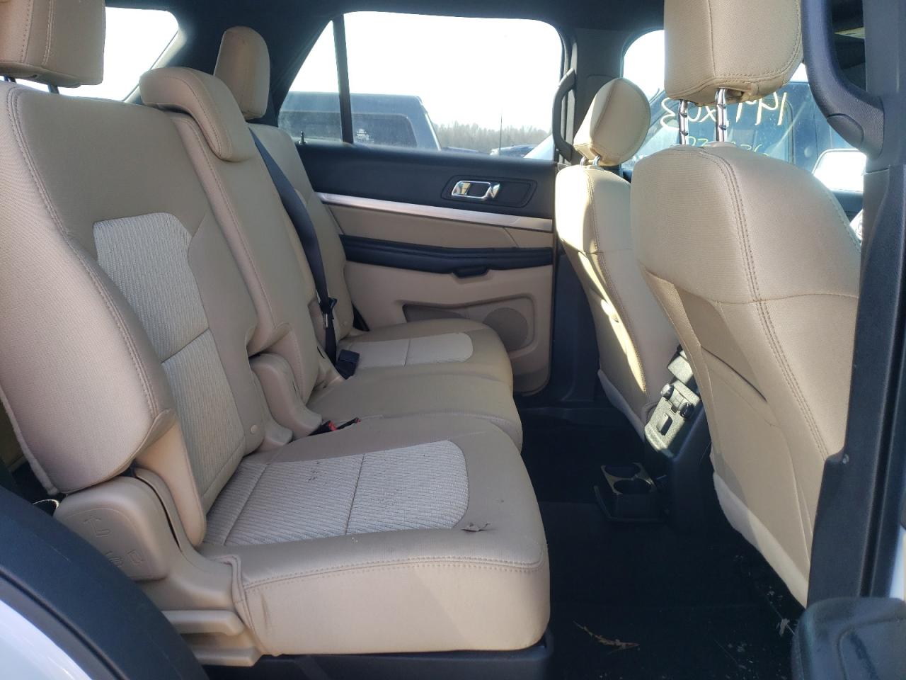 Photo 6 from auction – 2016 FORD EXPLORER with VIN 1FM5K8BH8GGC45594